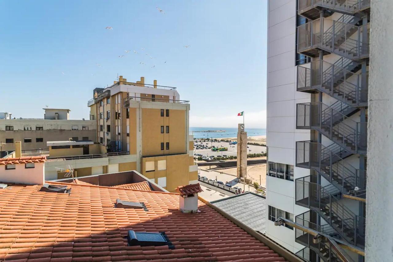 Encantador Apartamento A Frente Da Praia Do Sunset Фігейра-да-Фош Екстер'єр фото