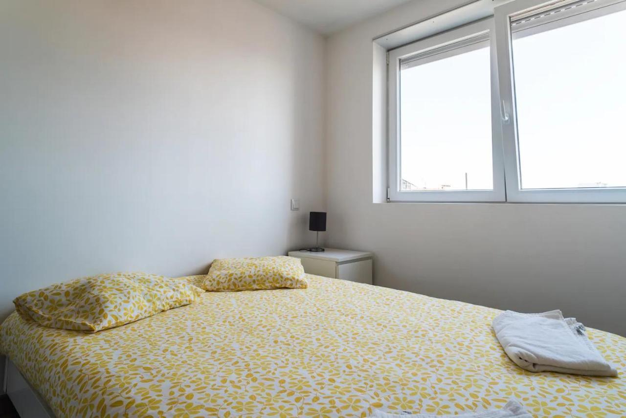 Encantador Apartamento A Frente Da Praia Do Sunset Фігейра-да-Фош Екстер'єр фото