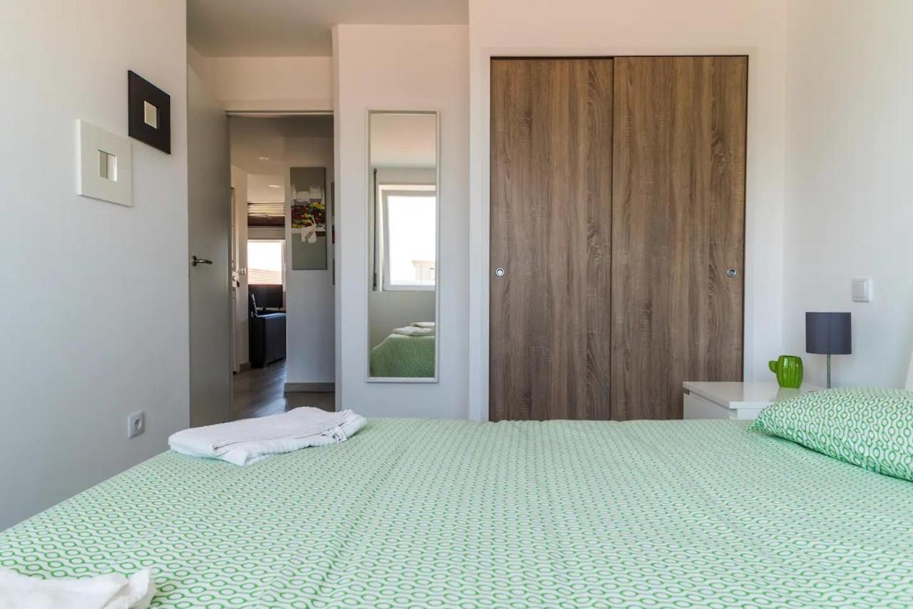 Encantador Apartamento A Frente Da Praia Do Sunset Фігейра-да-Фош Екстер'єр фото