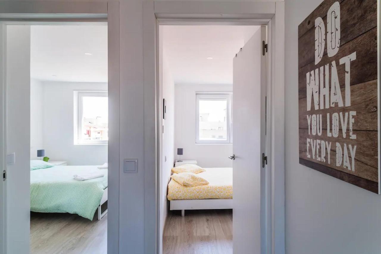 Encantador Apartamento A Frente Da Praia Do Sunset Фігейра-да-Фош Екстер'єр фото